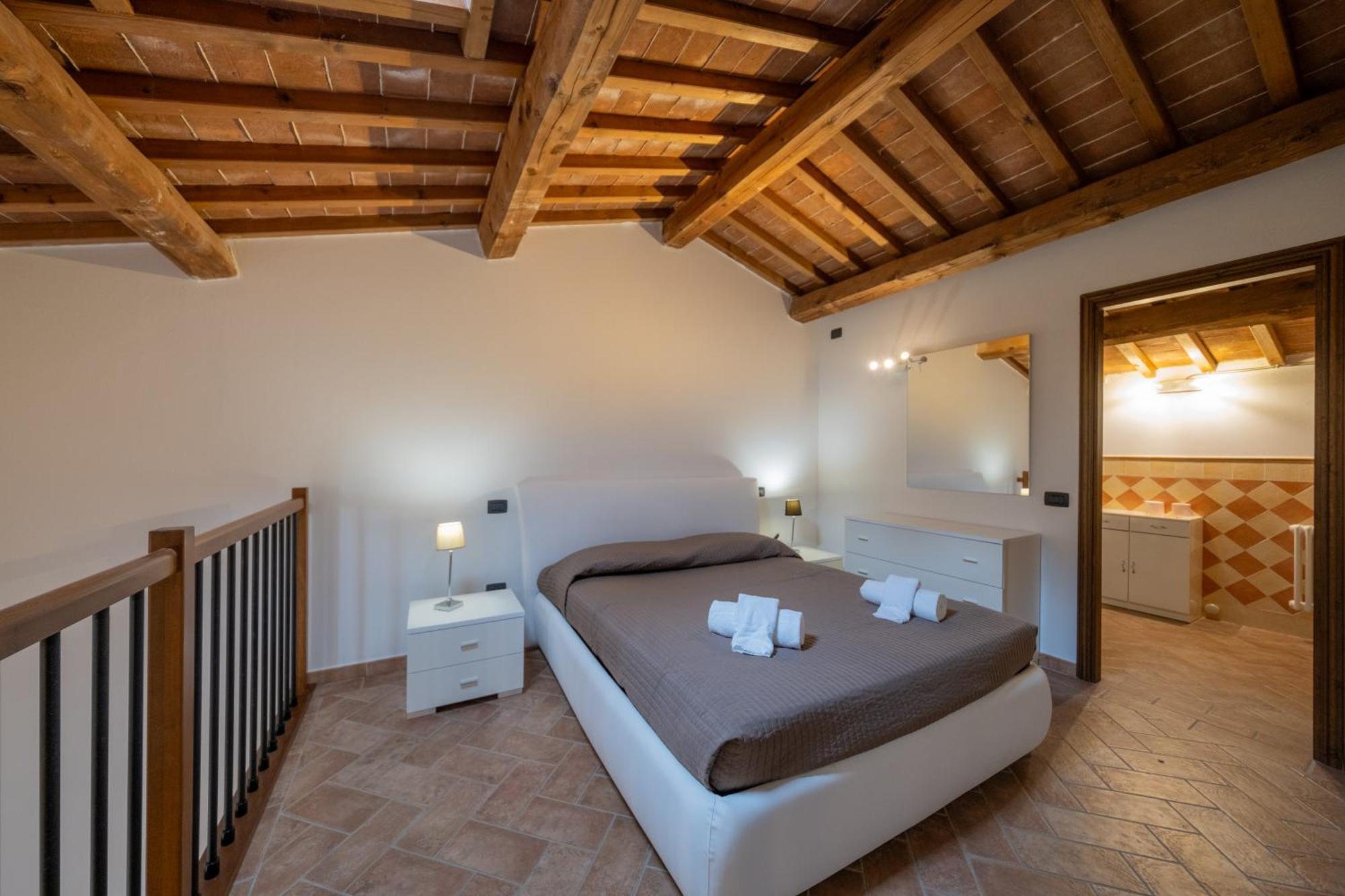 San Ruffino Apartments Lari Exterior foto