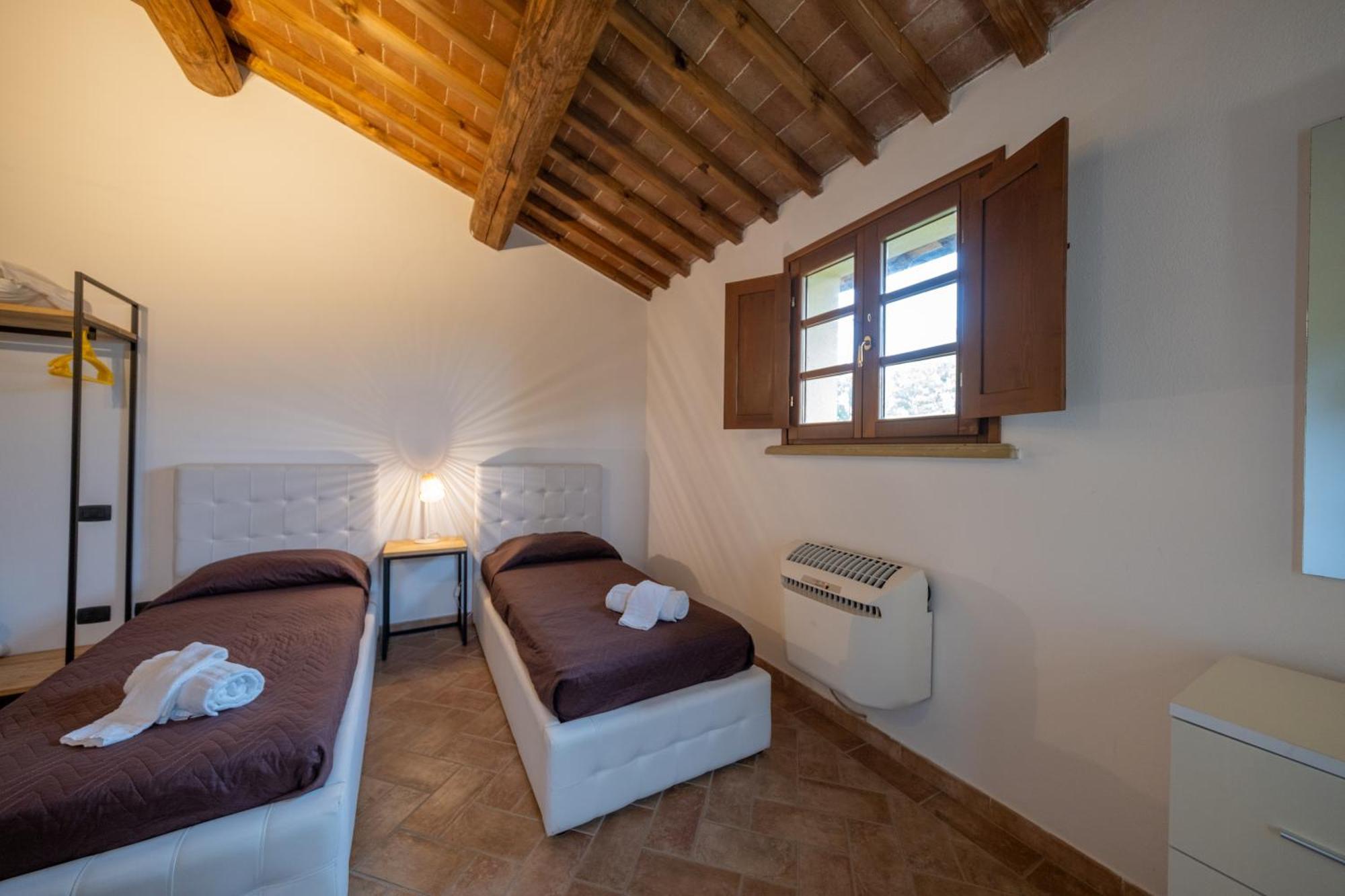 San Ruffino Apartments Lari Exterior foto