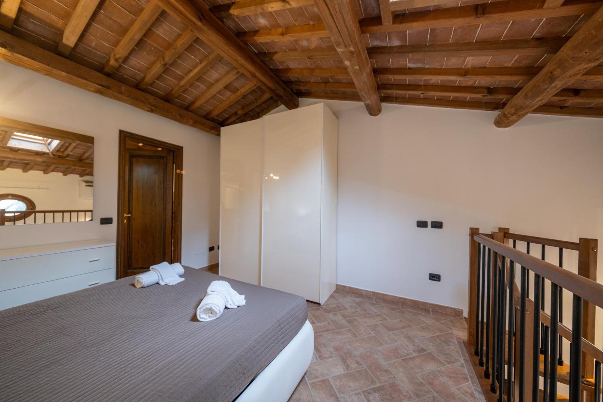 San Ruffino Apartments Lari Exterior foto